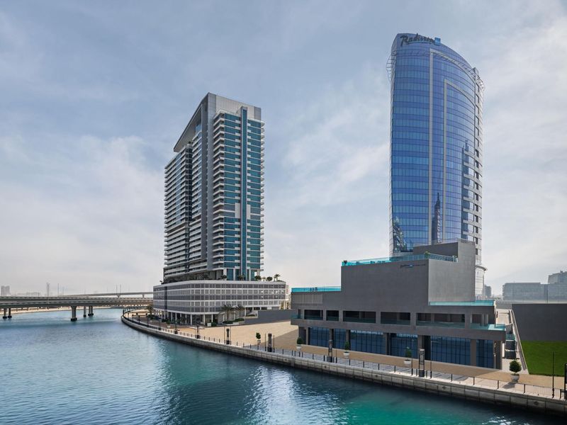 Radisson Blu Dubai Canal View 5*