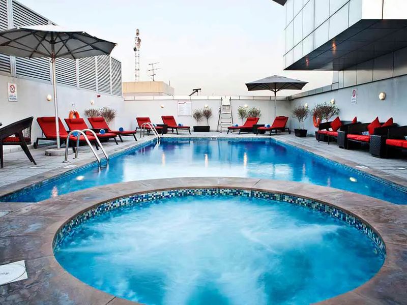 Ramada Deira 4*