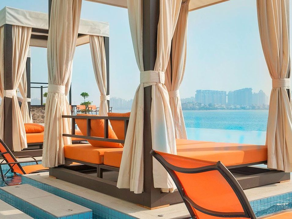 basen, pool bar