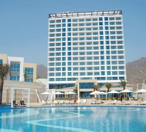 Royal M Hotel & Resorts Al Aqah Beach