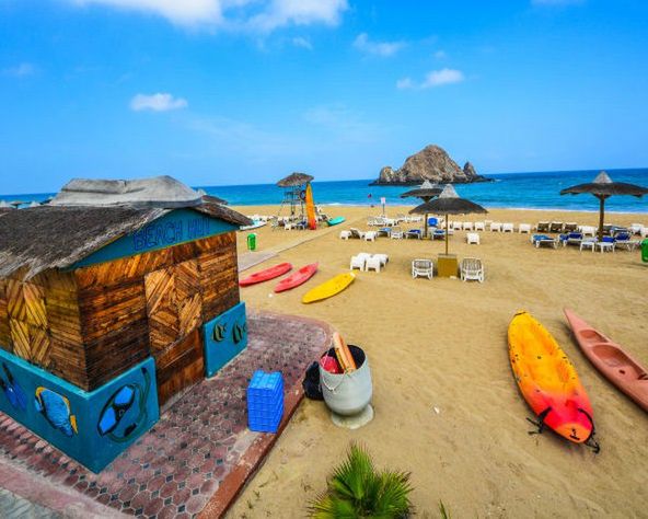 Sandy Beach & Resort