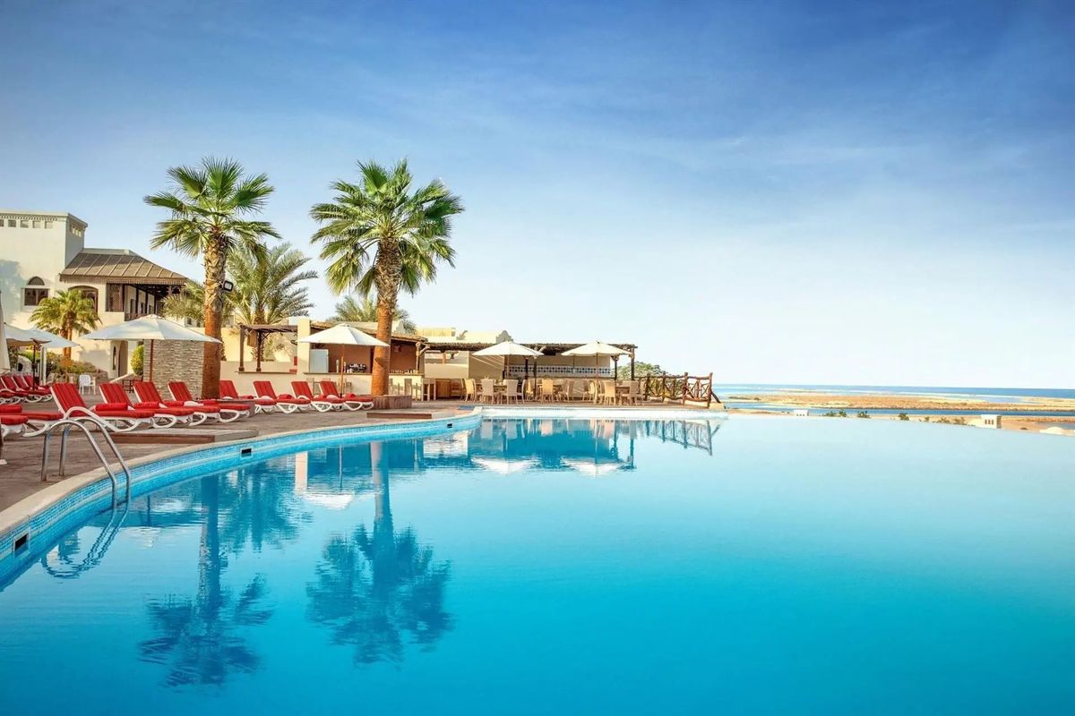 The Cove Rotana Resort - basen