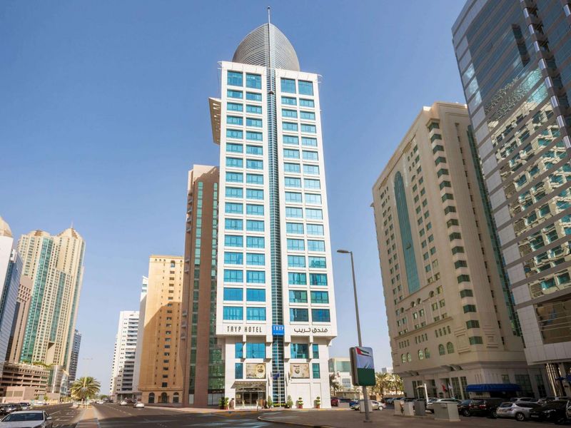 Tryp by Wyndham Abu Dhabi City Center 4*