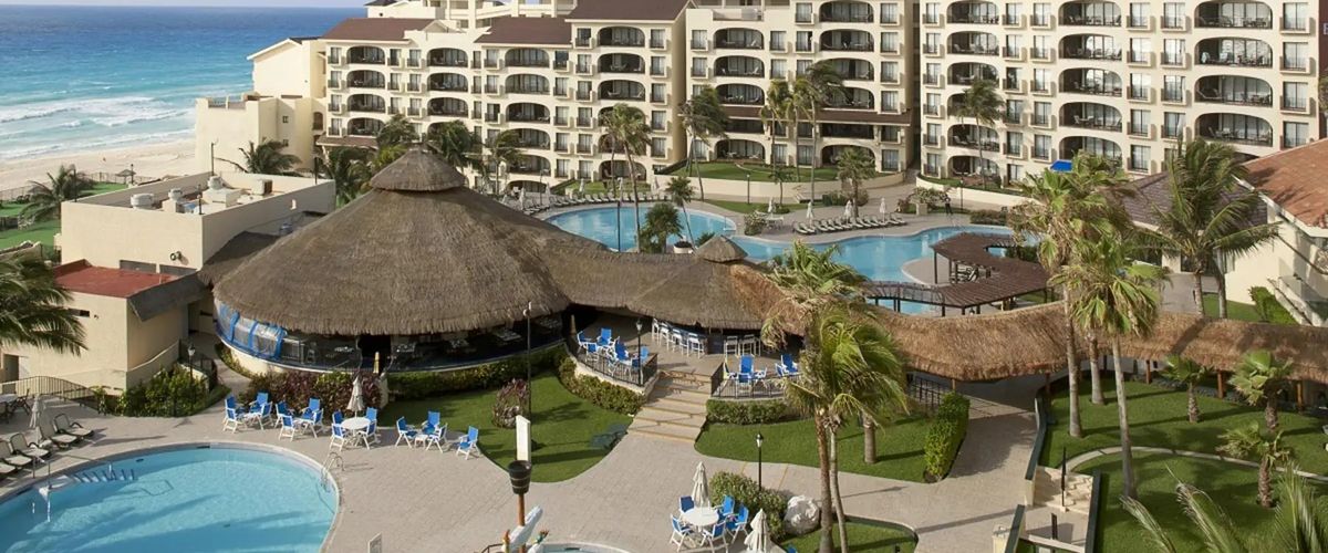 teren hotelu, basen, plaża