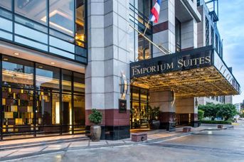 Emporium Suites by Chatrium