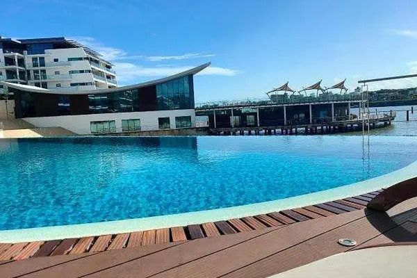 obiekt, teren hotelu, basen