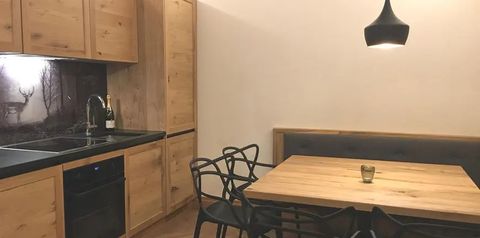 pokój, kuchnia / aneks kuchenny