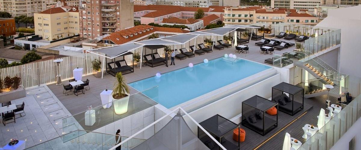 basen, teren hotelu