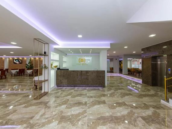 Esal 4*