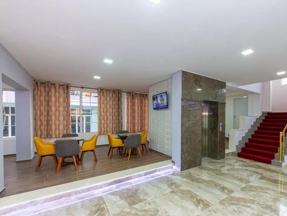 Esal 4*