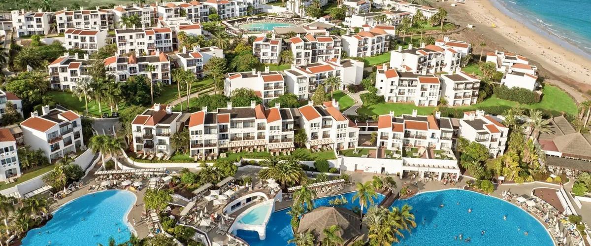 obiekt, teren hotelu
