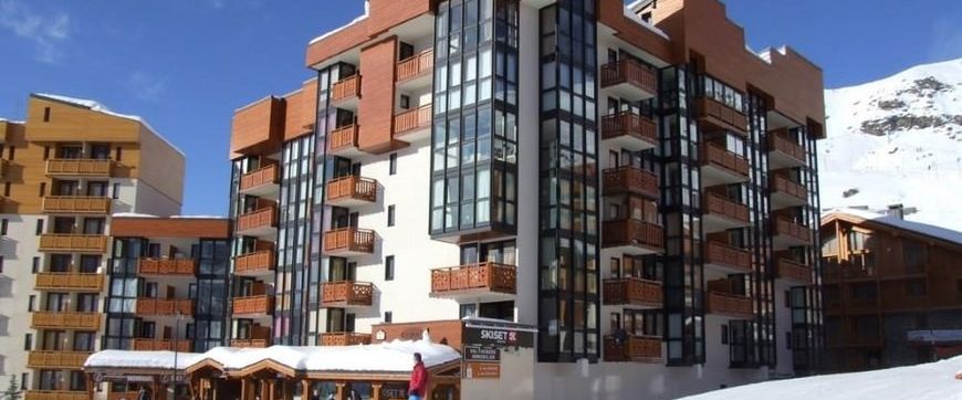 budynek główny, teren hotelu