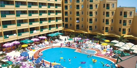 budynek główny, basen