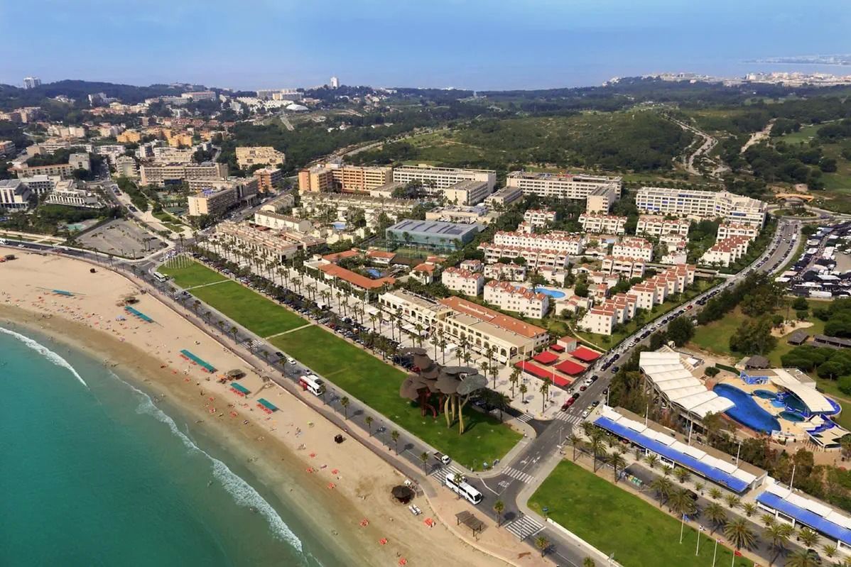 obiekt, teren hotelu