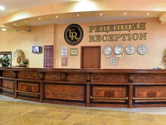 Estreya Residence 4*
