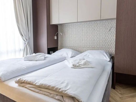 Wulfenia 4*