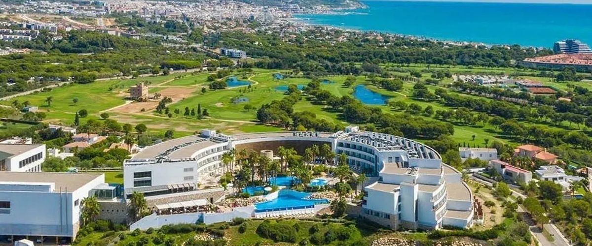 obiekt, teren hotelu, basen