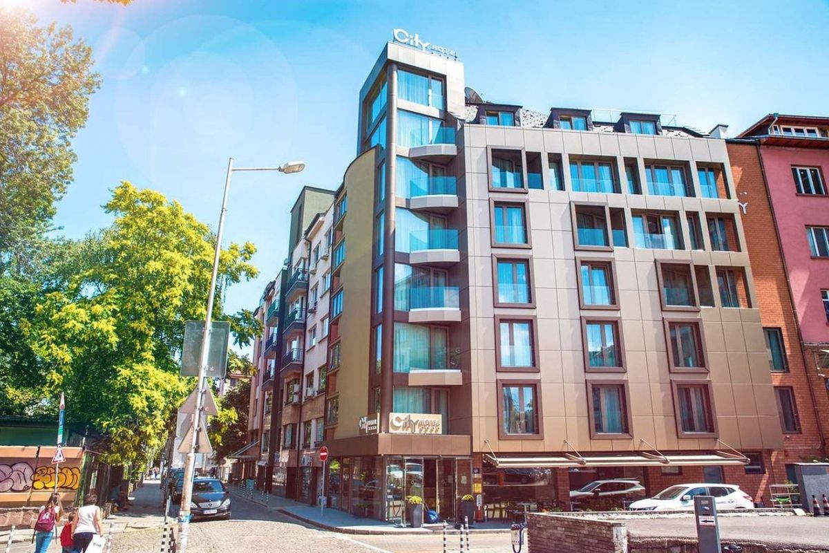 obiekt, budynek główny