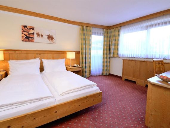 Eva Village 4*