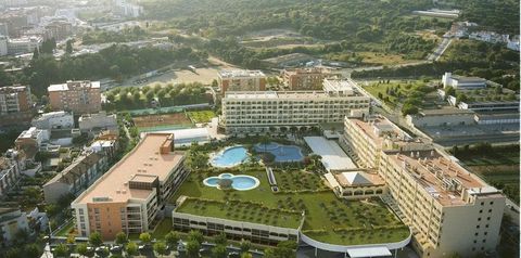 obiekt, teren hotelu, basen