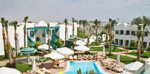 basen, teren hotelu