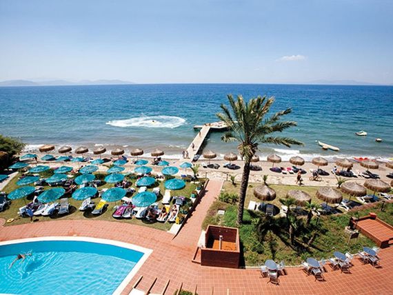 teren hotelu, basen, plaża