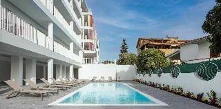 teren hotelu, obiekt, basen