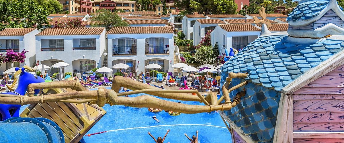 basen, zjeżdżalnia