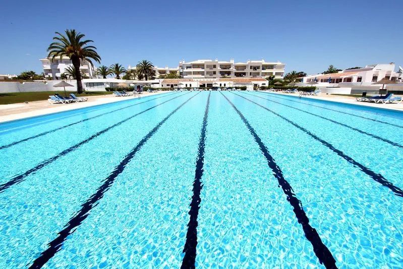 obiekt, teren hotelu, basen