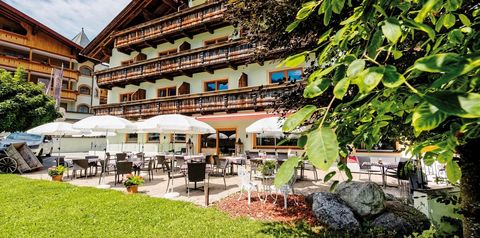 obiekt, budynek główny