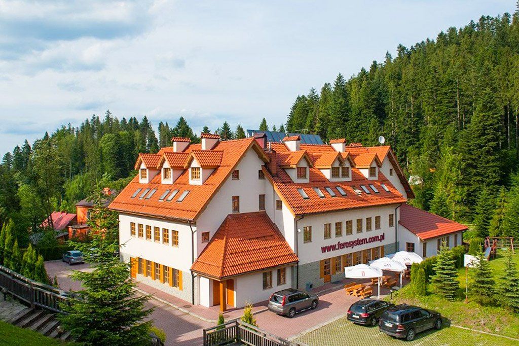 budynek główny, teren hotelu