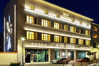 Ferreus Modern Art Deco