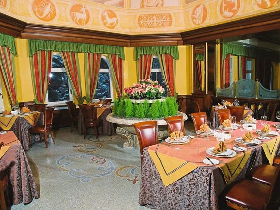 Festa Winter Palace 5*