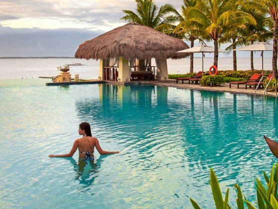 Crimson Resort and Spa Mactan