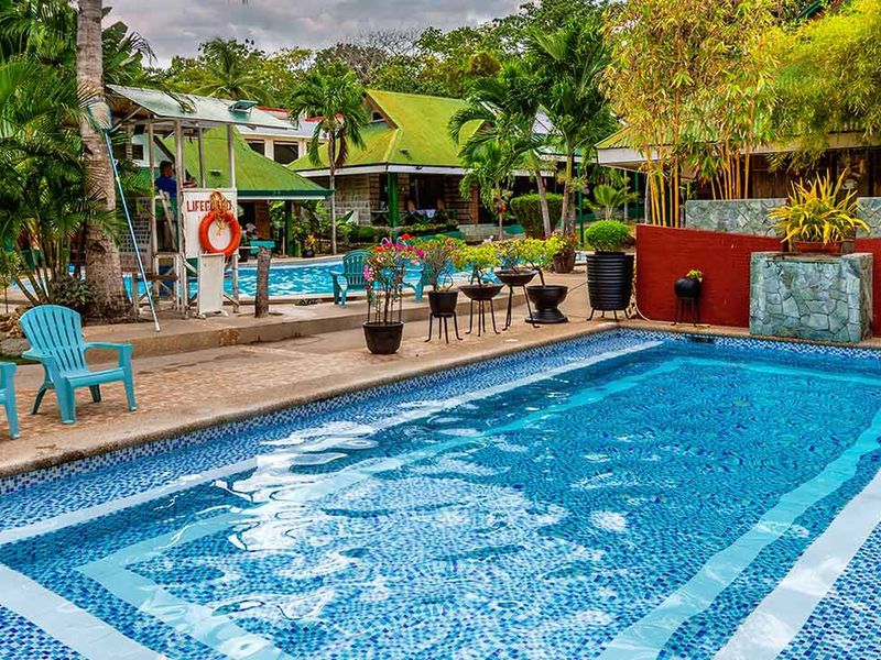 Dumaluan Beach Resort