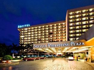 Sofitel Philippine Plaza 5*