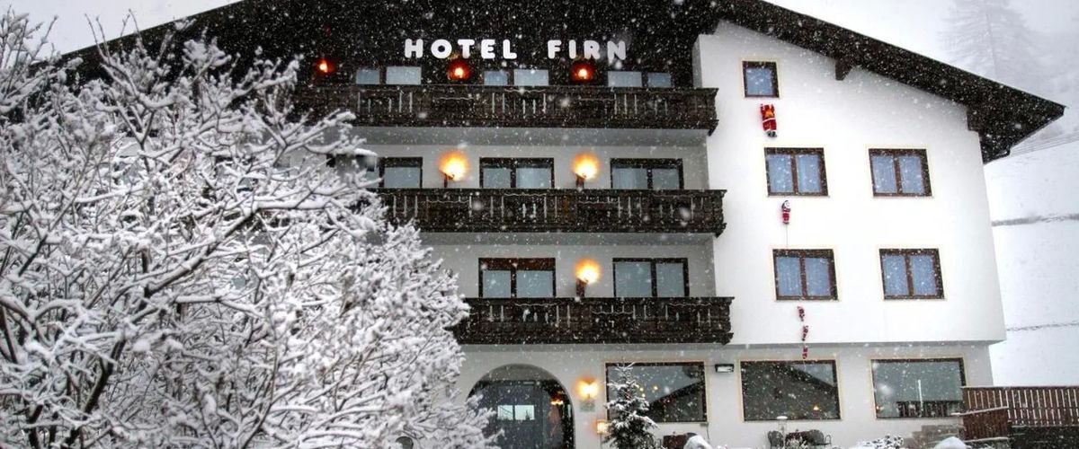 budynek główny, obiekt