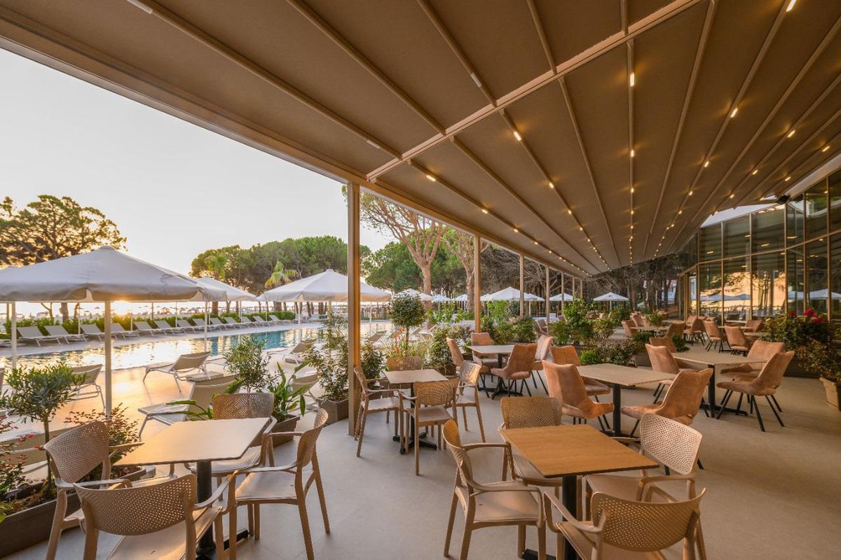 teren hotelu, restauracja
