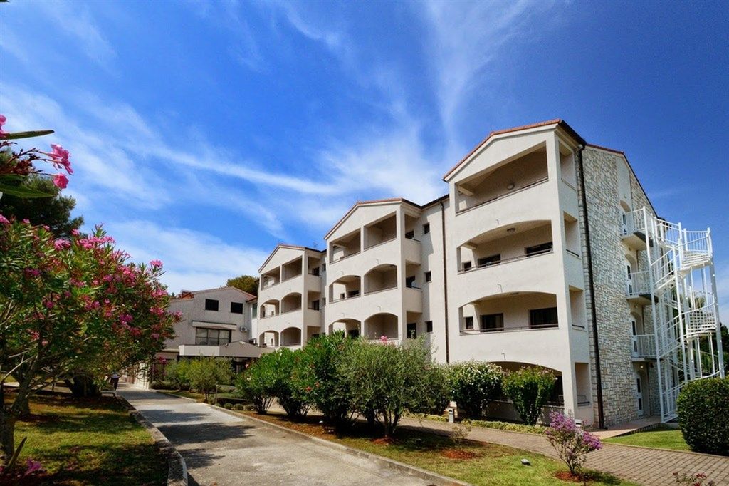 obiekt, teren hotelu