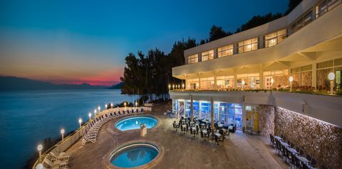 obiekt, teren hotelu, basen