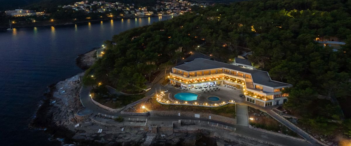 obiekt, teren hotelu, basen