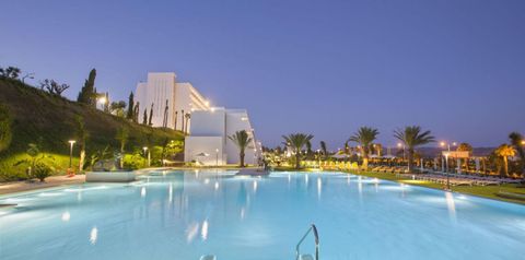 obiekt, teren hotelu, basen