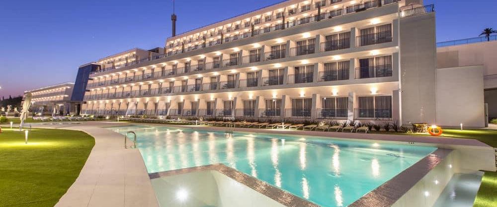 teren hotelu, basen, obiekt