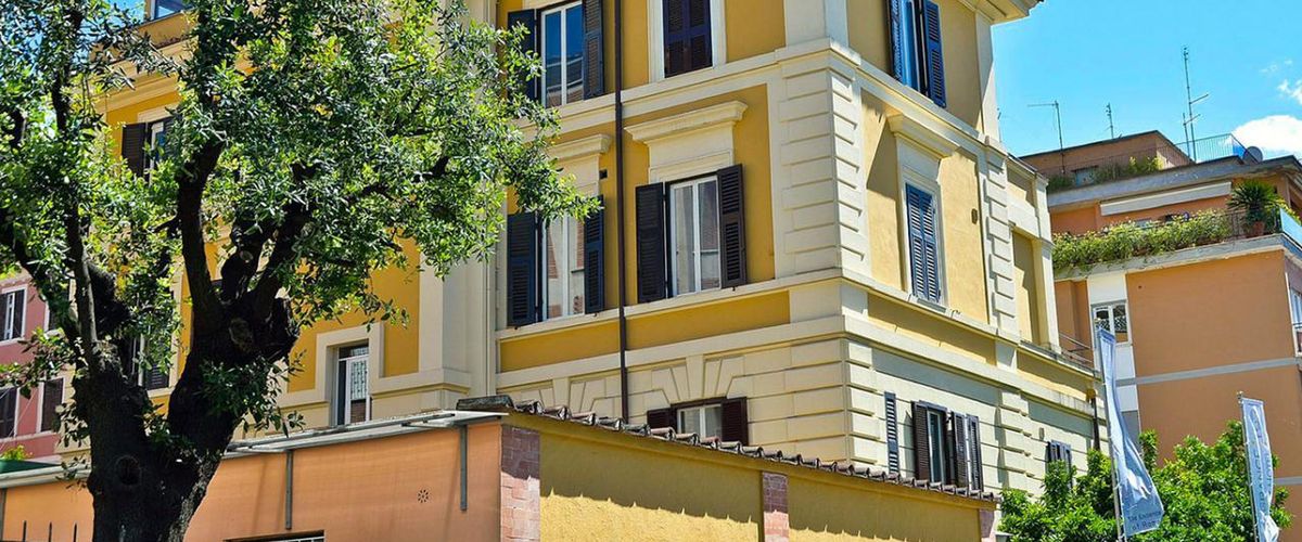 obiekt, budynek główny, teren hotelu