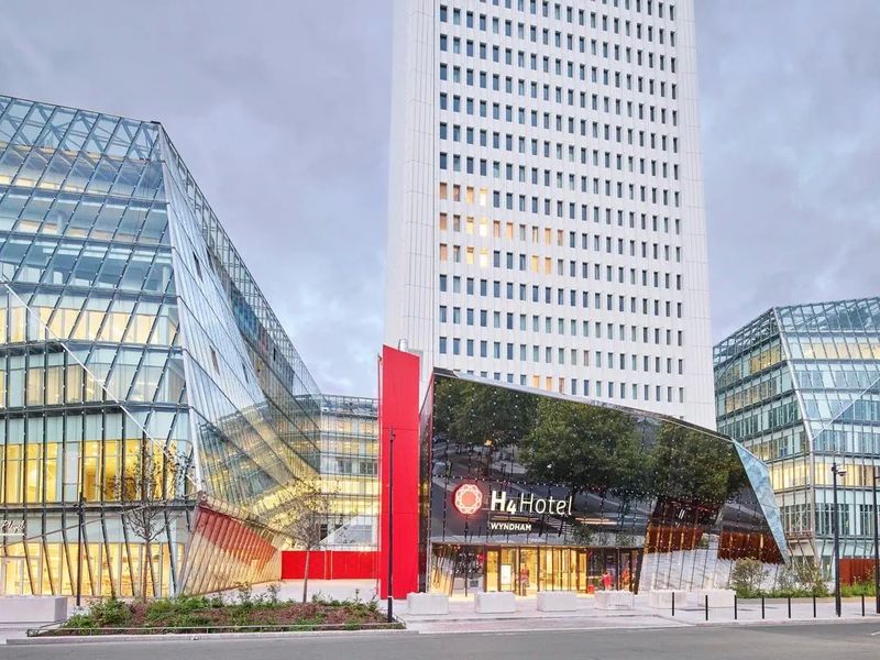 H4 Wyndham Paris Pleyel Resort