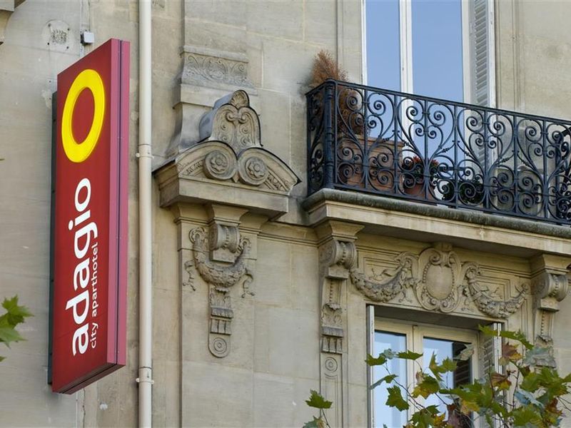 Haussmann Champs Elysees 4*