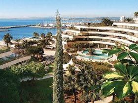 Holiday Inn Resort