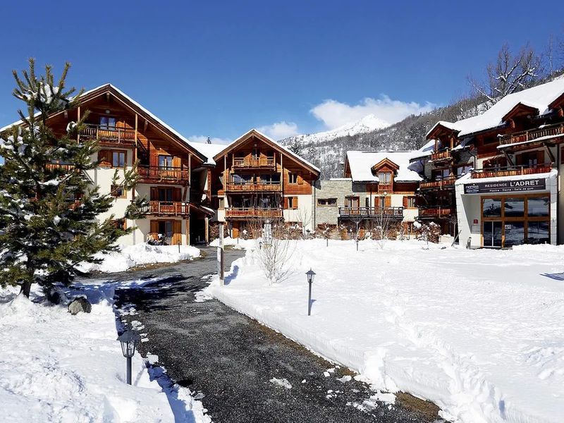 L'Adret (Chantemerle)