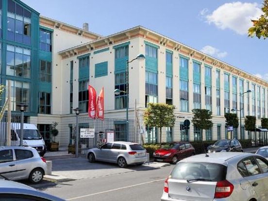 Sejours &amp; Affaires Rive Gauche Serris 3*