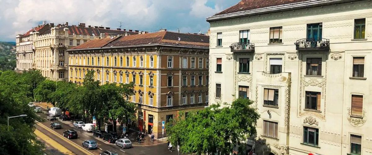budynek główny, teren hotelu